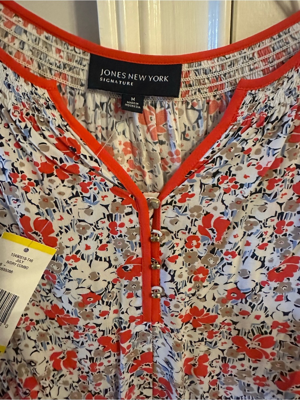 Jones New York Red & Cream Floral Button-Front Blouse - Picture 7 of 12